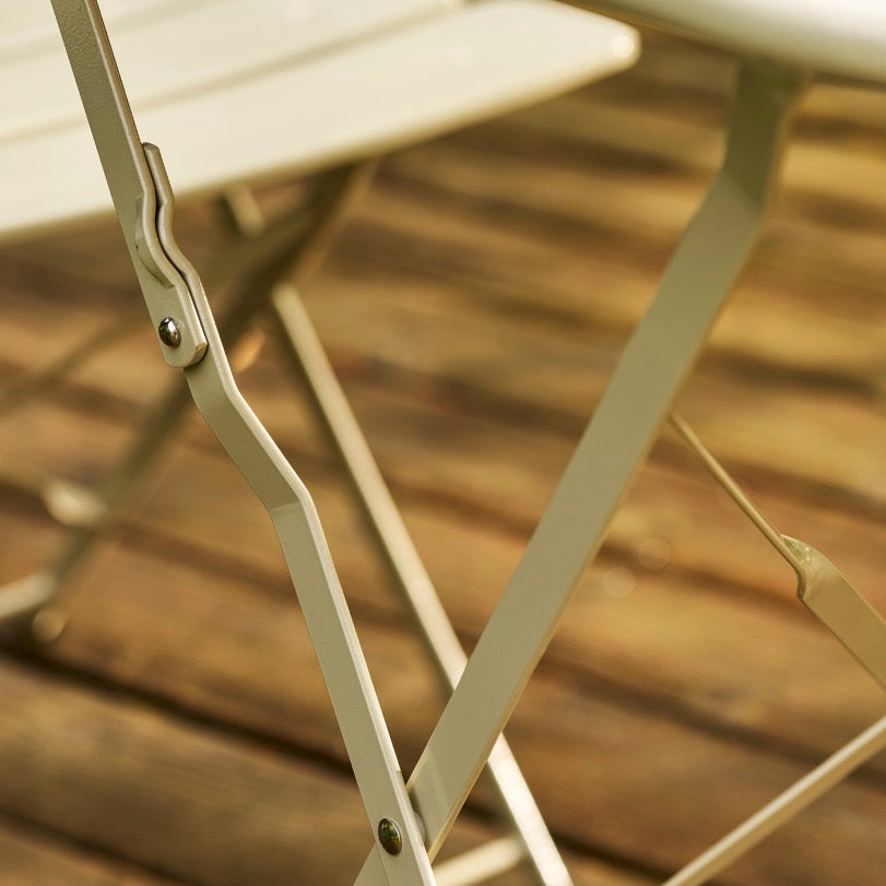 Elmley Bistro Set - Clay