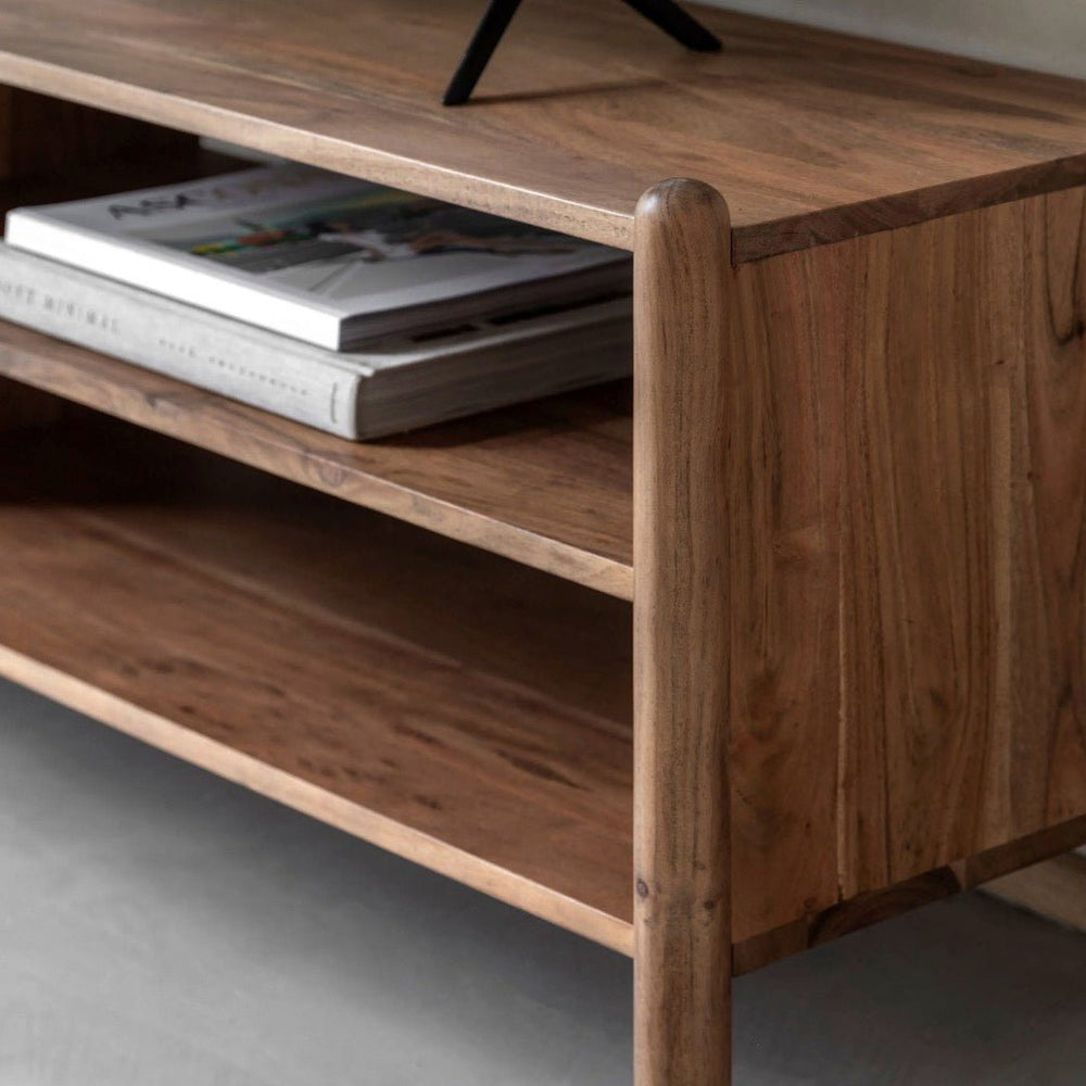 Cannes TV Media Unit3 - Duck Barn Interiors