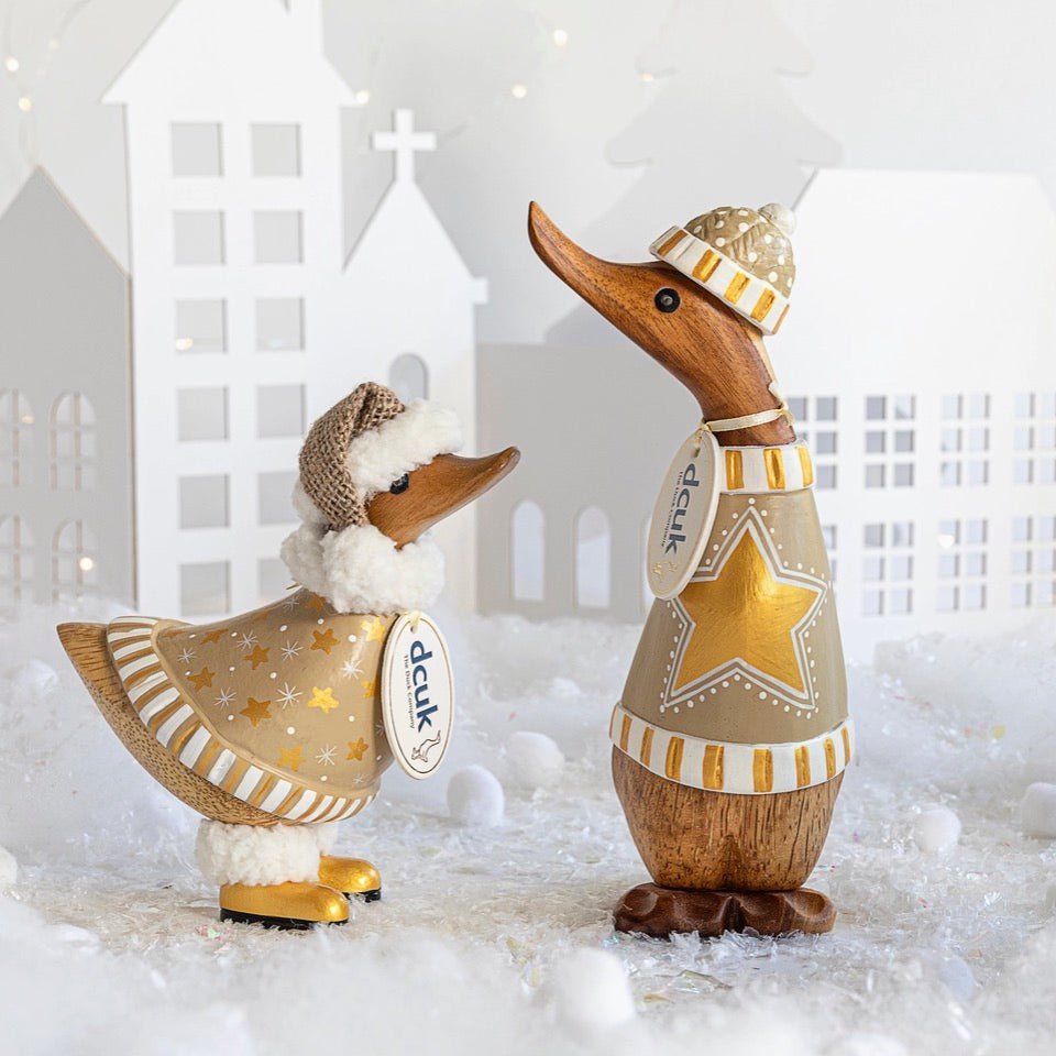 Gilded Caramel Duckling in Large Star Jumper2 - Duck Barn Interiors