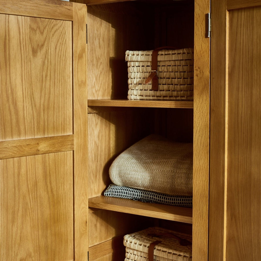 Marlborough Oak 3 Door Wardrobe4 - Duck Barn Interiors