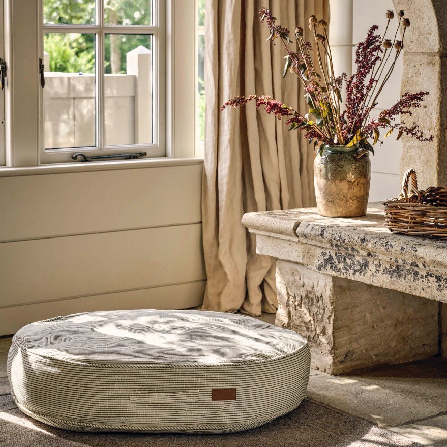 Oaklands Pet Cushion Bed - Two Sizes4 - Duck Barn Interiors