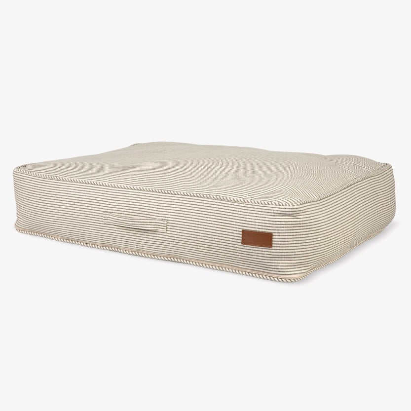 Oaklands Rectangular Pet Cushion Bed - Large6 - Duck Barn Interiors