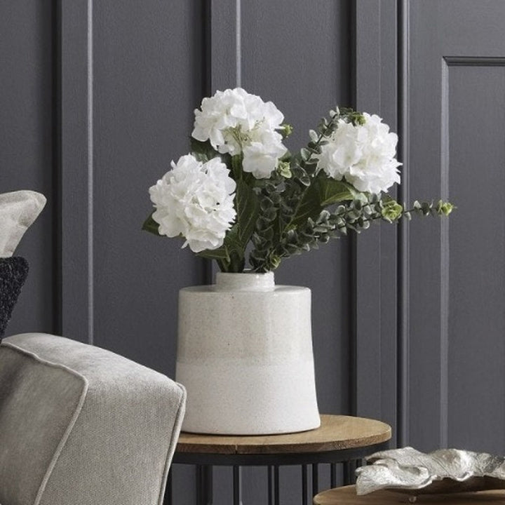 Single White Hydrangea1 - Duck Barn Interiors
