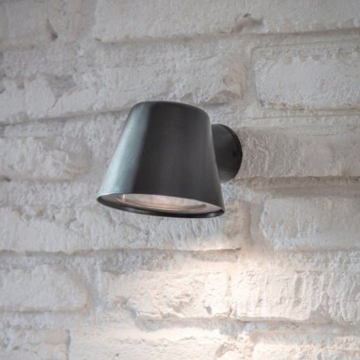 Regent Mast Outdoor Light - Carbon1 - Duck Barn Interiors